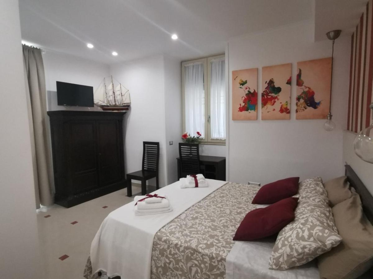 Le Stanze Di Eli E Gio Panzió Castellammare di Stabia Kültér fotó