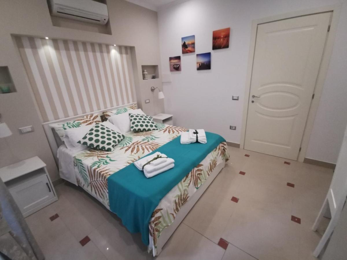 Le Stanze Di Eli E Gio Panzió Castellammare di Stabia Kültér fotó